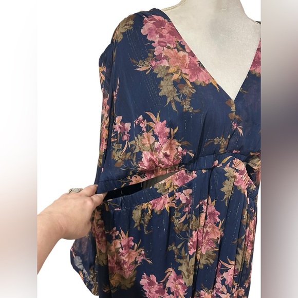 Sofia Jeans Women's Cutout Maxi Dress with sheer Long Sleeves Size 3X - Picture 3 of 9